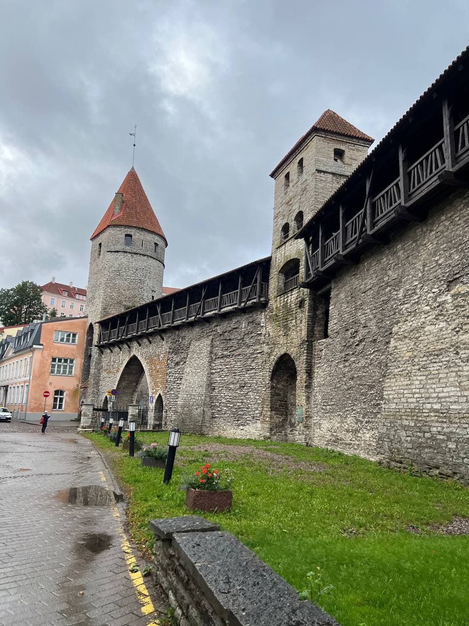 avria's trip to helsinki, tallinn, bath and london p4xvs9