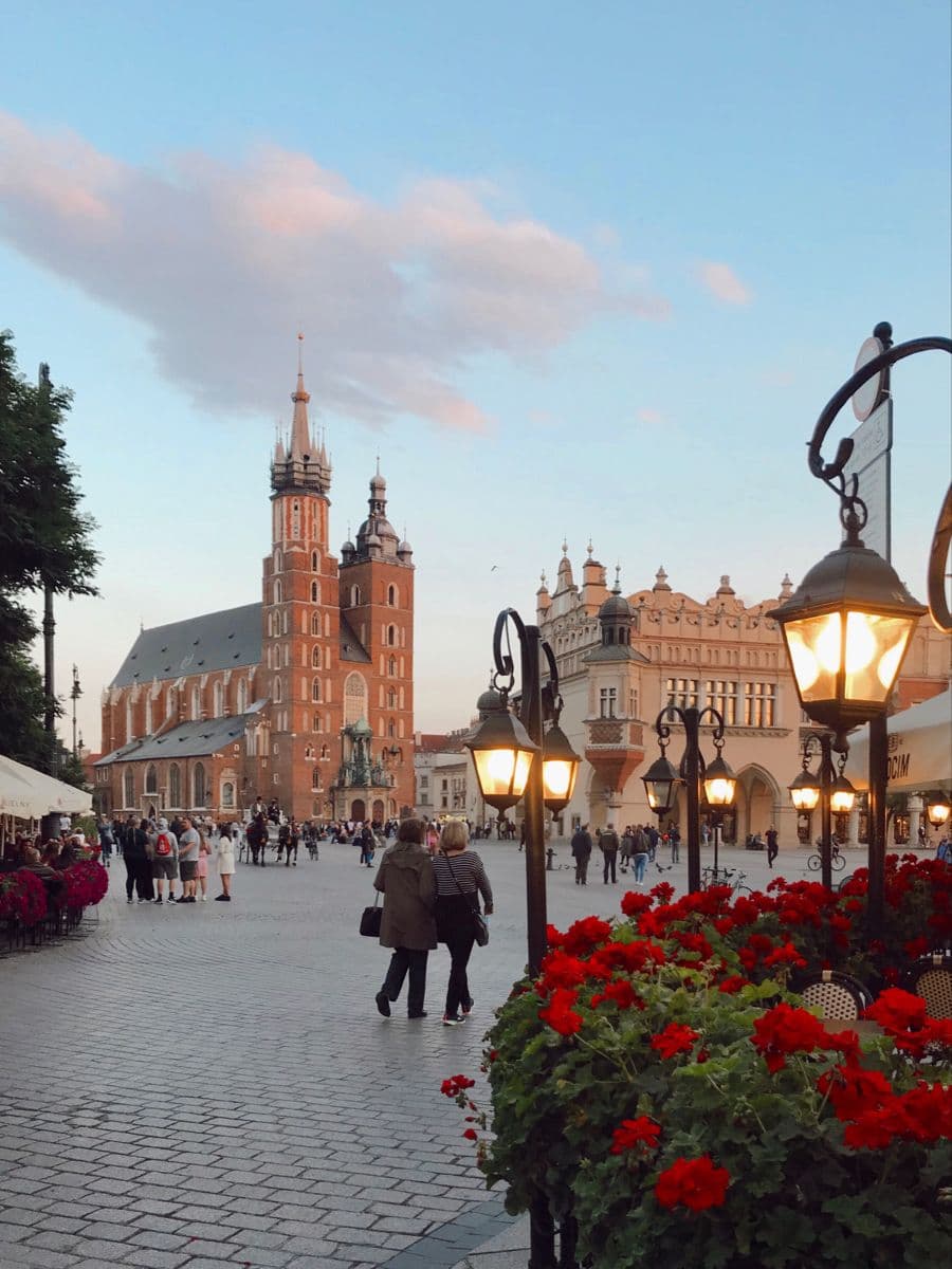 Ultimate 7-Day Poland Trip Guide for Groups 5wpyoc