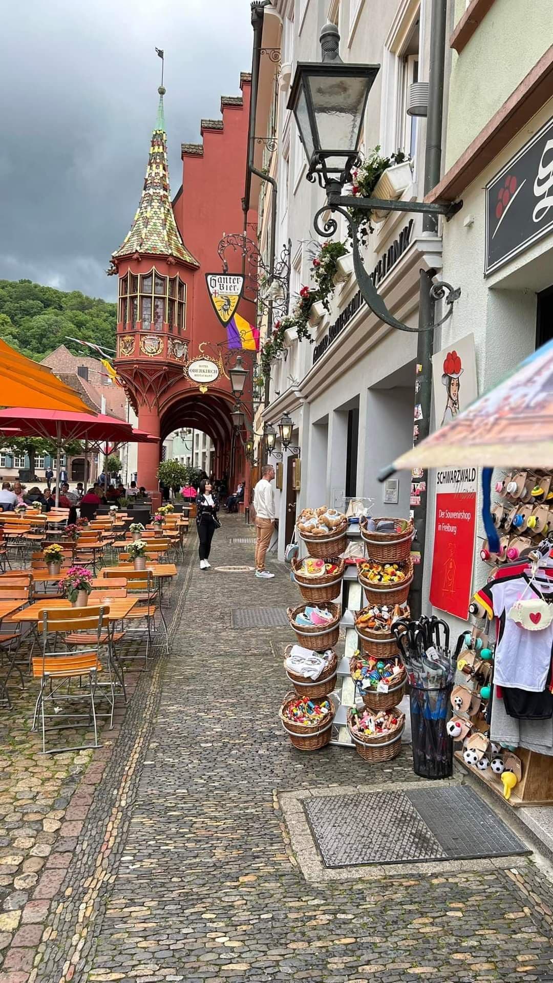 Perfect Frankfurt Layover Itinerary: 24 Hours in Frankfurt on a Budget (From FRA Airport) dprtfb