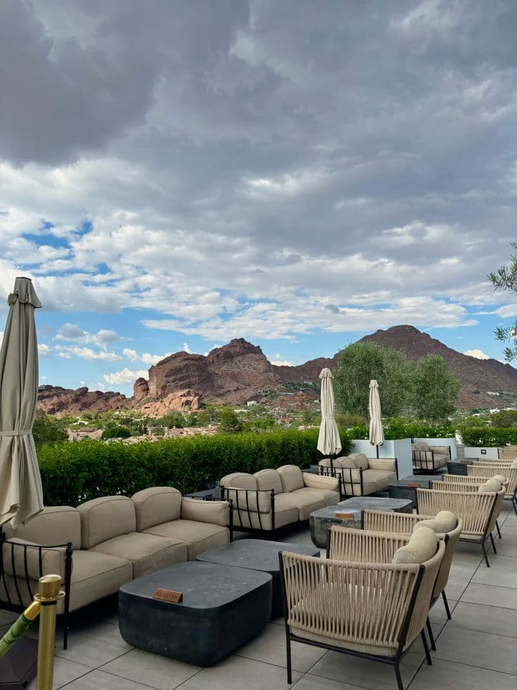 12 Must-Visit Restaurants and Bars in Phoenix 