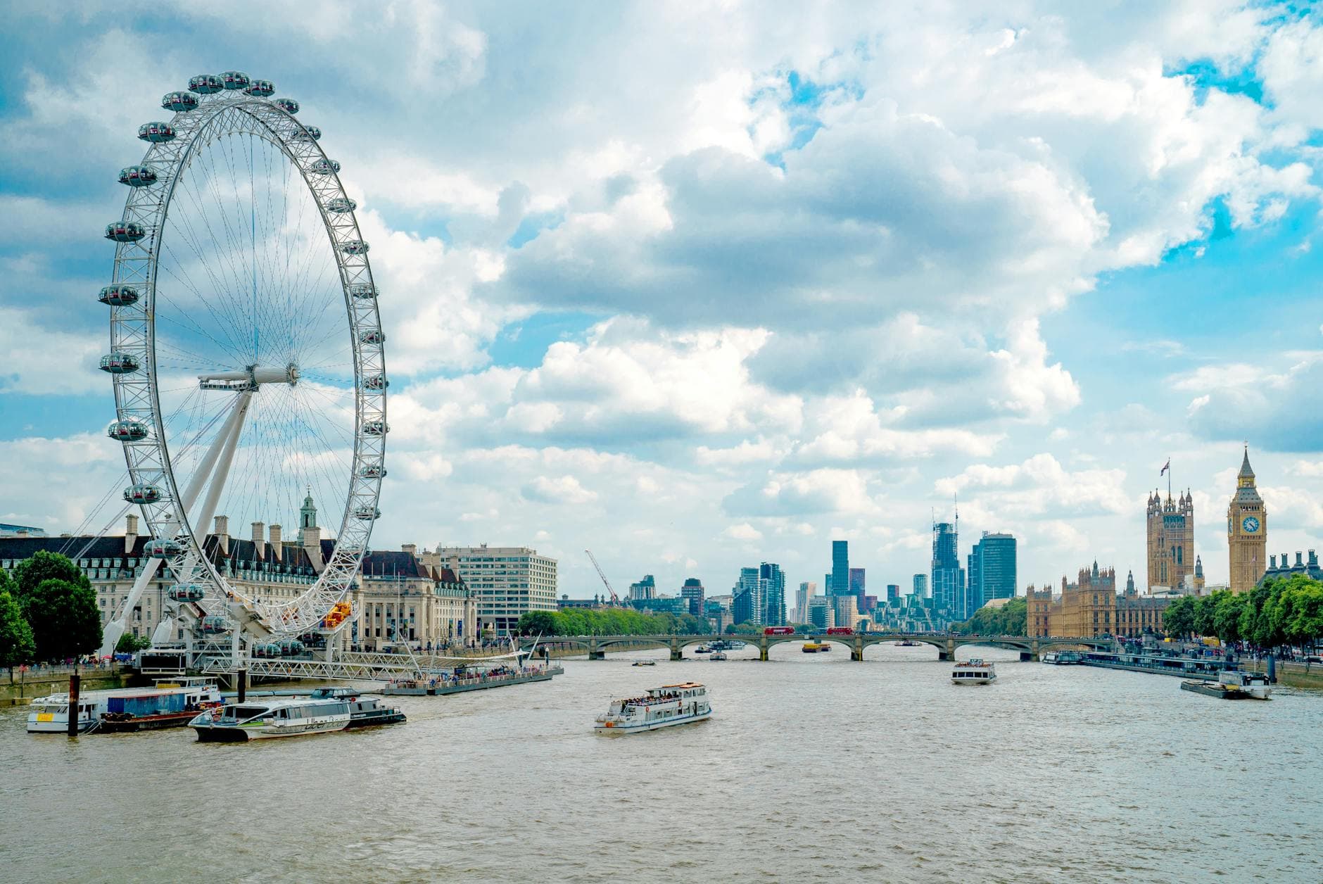 Hidden Gems in London for First Timers gl782o