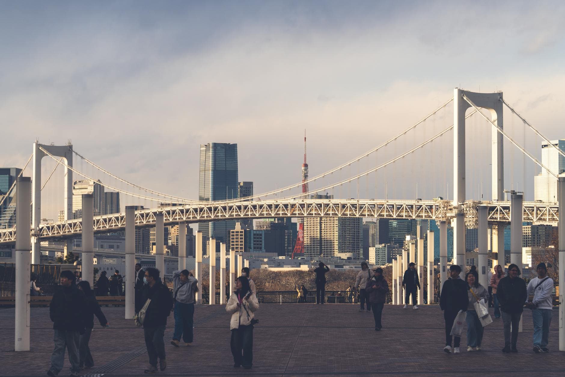 https://cdn.holicay.com/uploads/1778599040714-tokyo-1.jpg