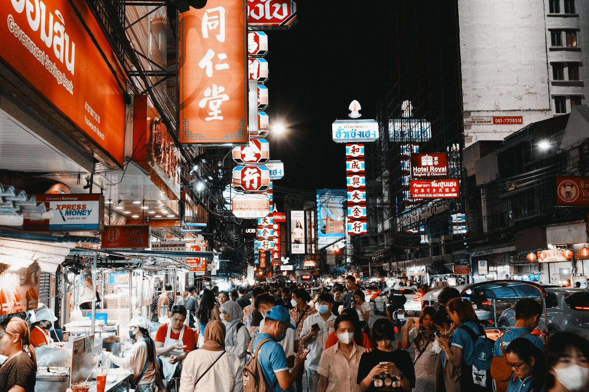 https://cdn.holicay.com/uploads/1779255247677-e1cedc69-e70d-48da-8f13-e529e1bb9fdb-bangkok-3.jpg