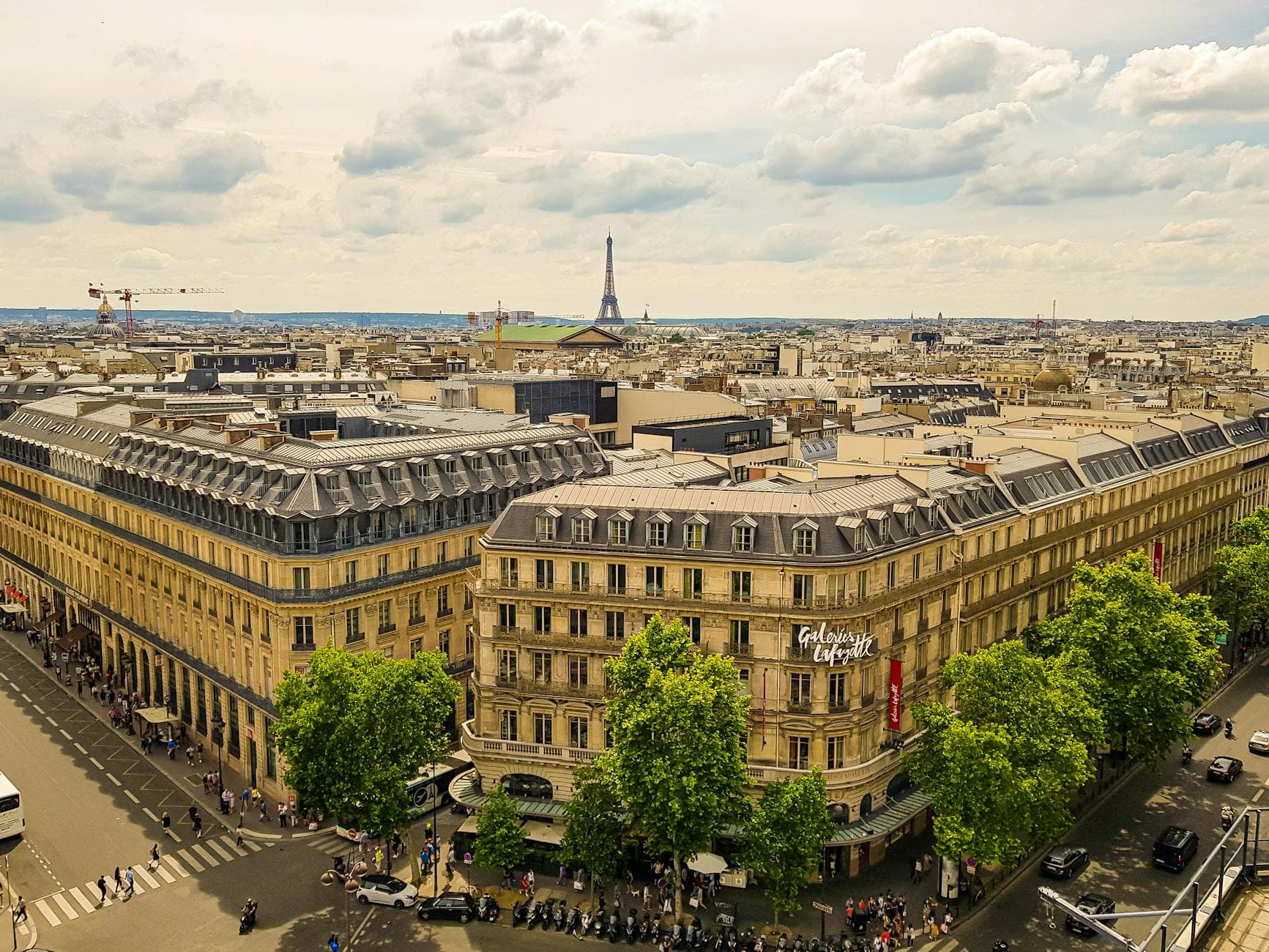 Top 20 Places to Stay in Paris for Couples 2jqh7l