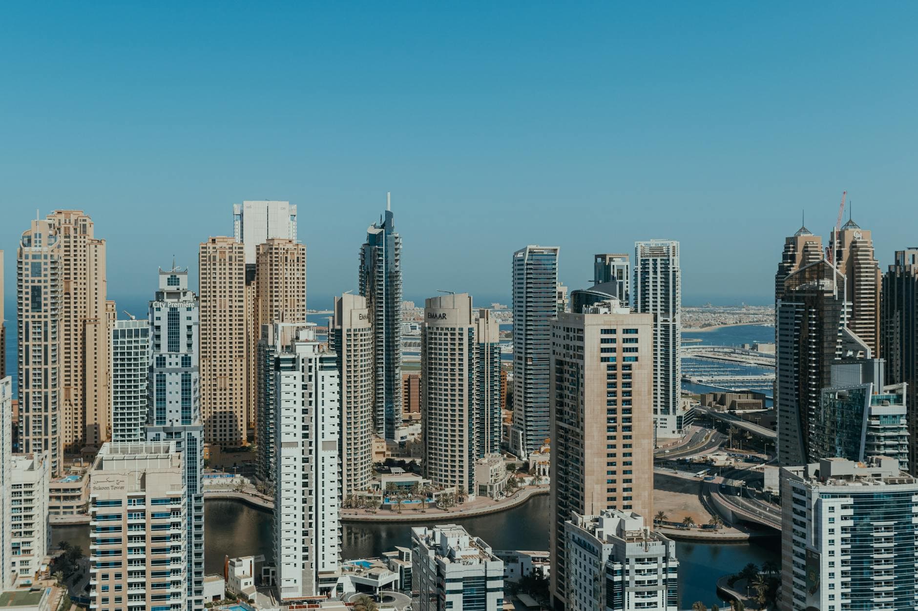 https://cdn.holicay.com/uploads/1779271682912-d62870c4-5ca7-4e50-a049-02e2e20728bf-dubai-3.jpg