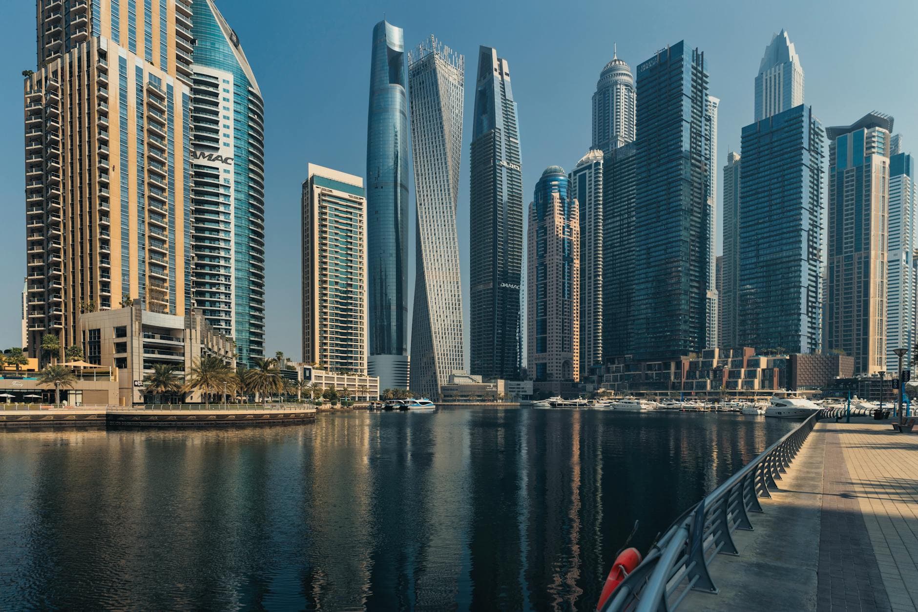 Top 20 Restaurants in Dubai for Parents cphwv9