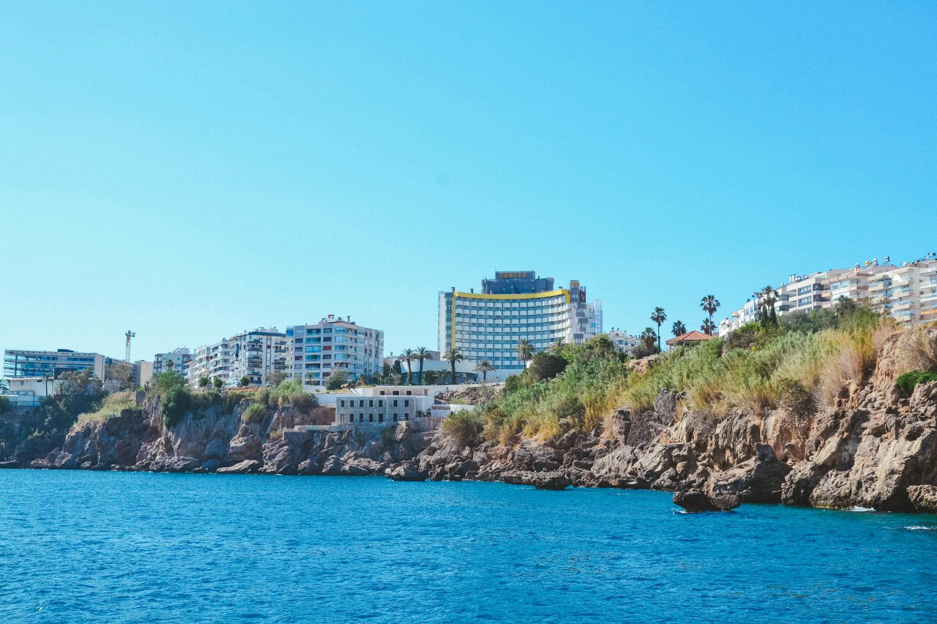 https://cdn.holicay.com/uploads/1779457664503-ad9113d0-d62f-4839-857b-35816569d587-antalya-2.jpg