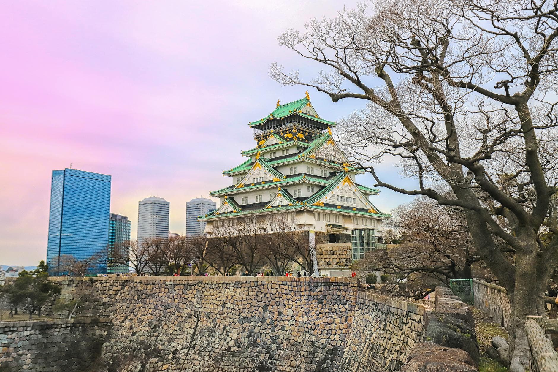 https://cdn.holicay.com/uploads/1779700861375-84c511de-6900-4670-a281-acb61d6682aa-osaka-1.jpg