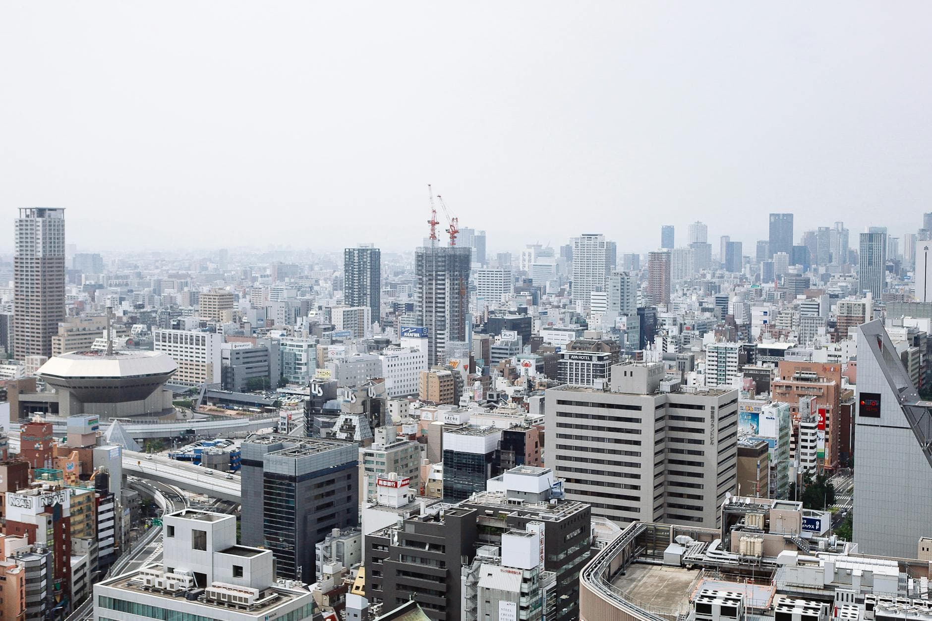 https://cdn.holicay.com/uploads/1779702041254-9e543142-bdd7-4228-9ef4-712097aa7a85-osaka-2.jpg