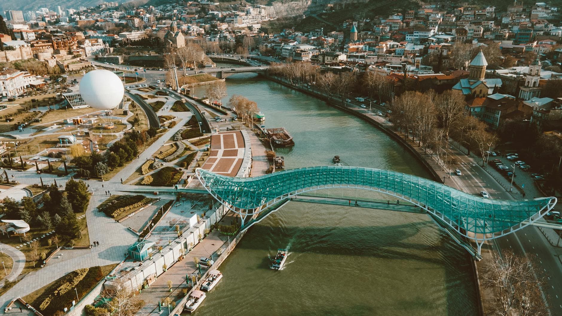 Top 20 Places to Stay in Tbilisi for Families s0x9iv