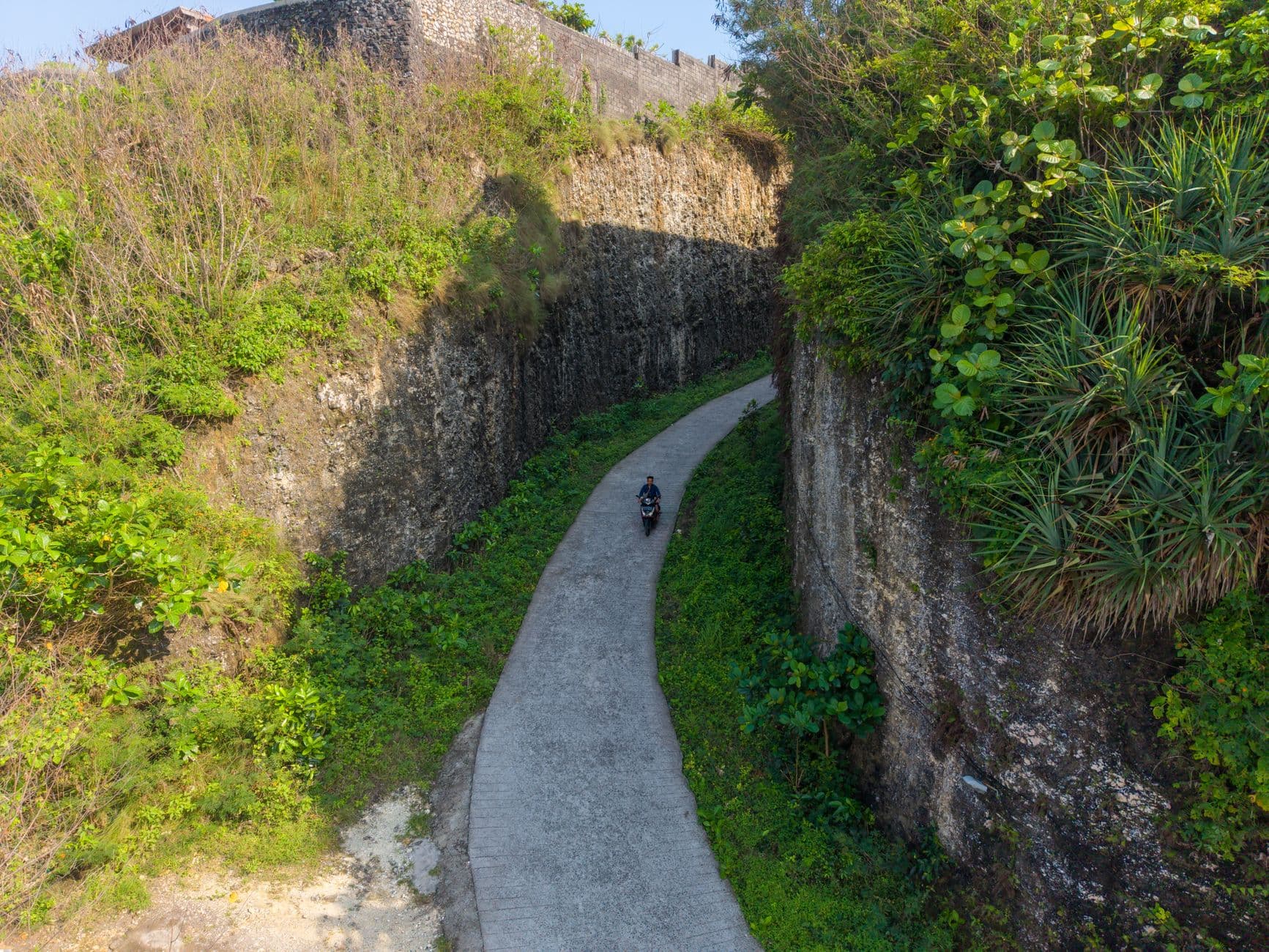 https://cdn.holicay.com/uploads/1781237287948-78a32198-994c-4168-abb7-68388929320d-okinawa-1.jpg