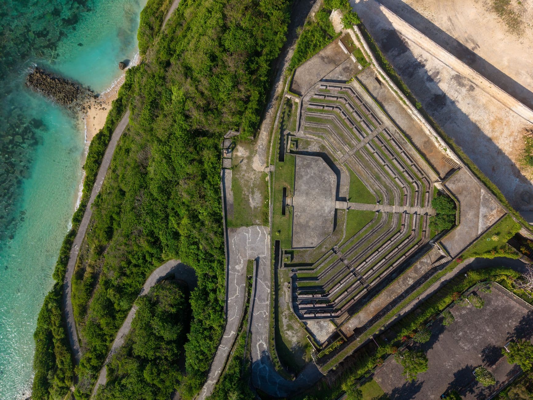 https://cdn.holicay.com/uploads/1781237584250-d689edac-05b2-4741-9853-0b271120dfba-okinawa-3.jpg