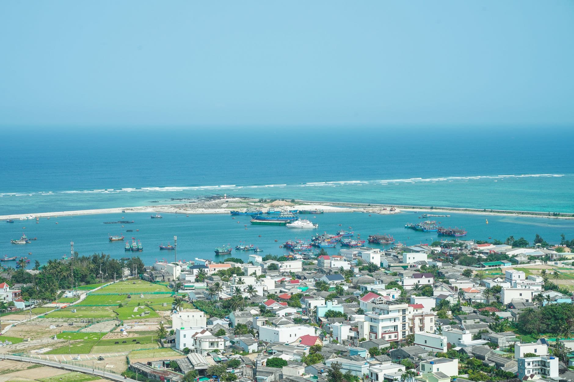 Top 20 Places to Stay in Okinawa for First Timers apag1w