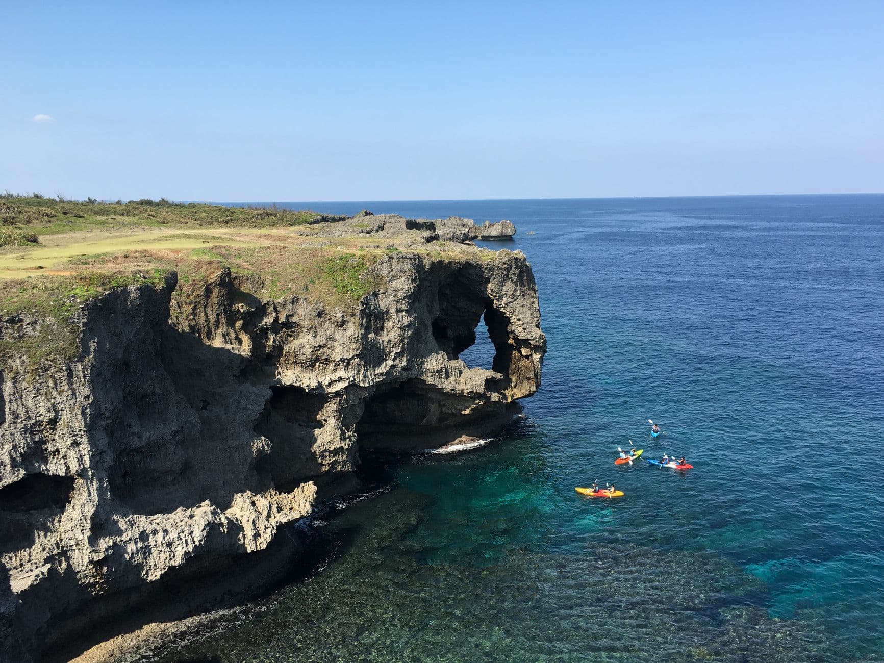 https://cdn.holicay.com/uploads/1781237841150-4b5e5514-76ca-421b-87b8-4bfbe019a8dd-okinawa-2.jpg