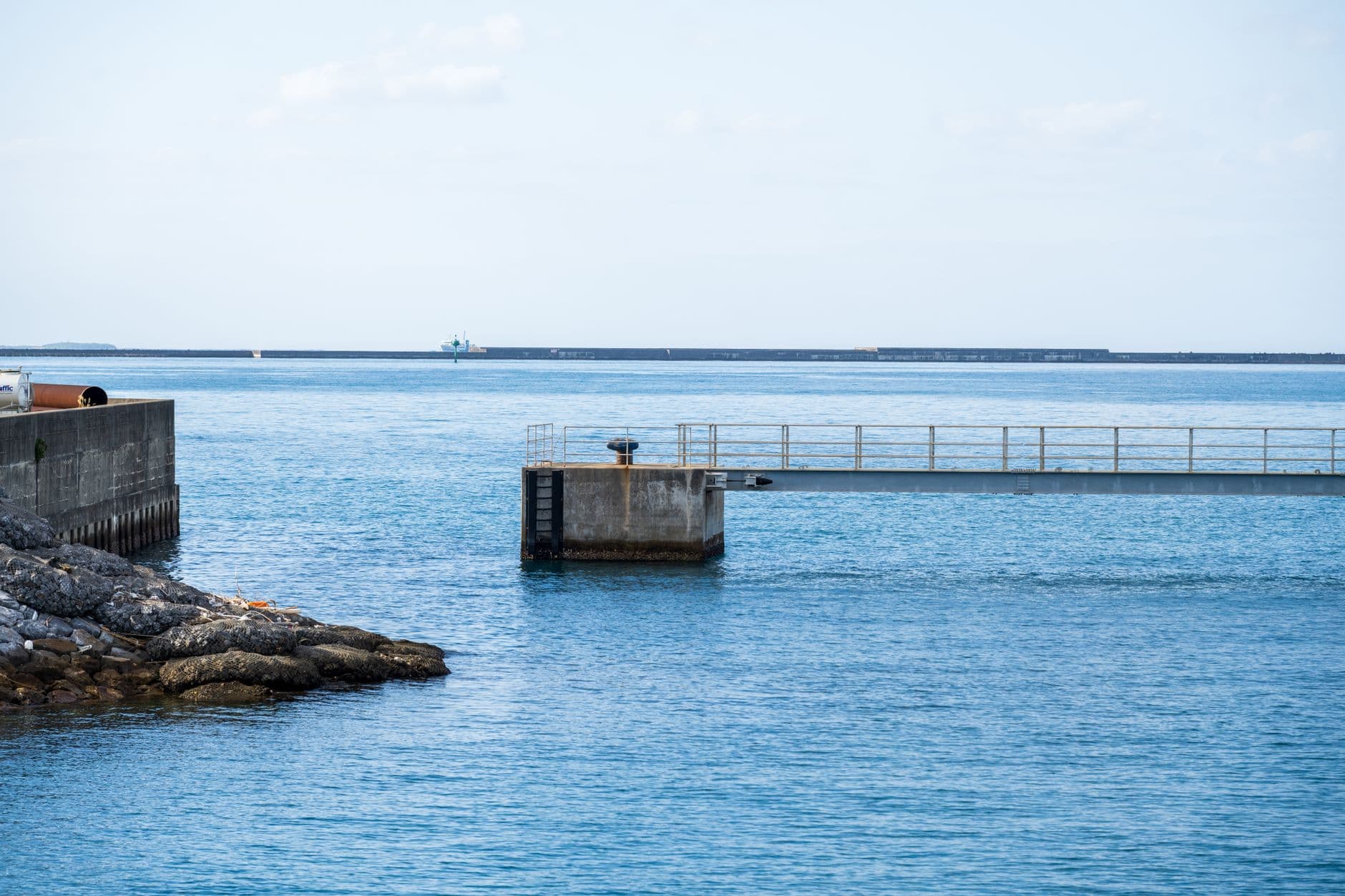 https://cdn.holicay.com/uploads/1781238052586-85ea6fda-d1d3-4417-9611-d1f1ae6d3819-okinawa-1.jpg
