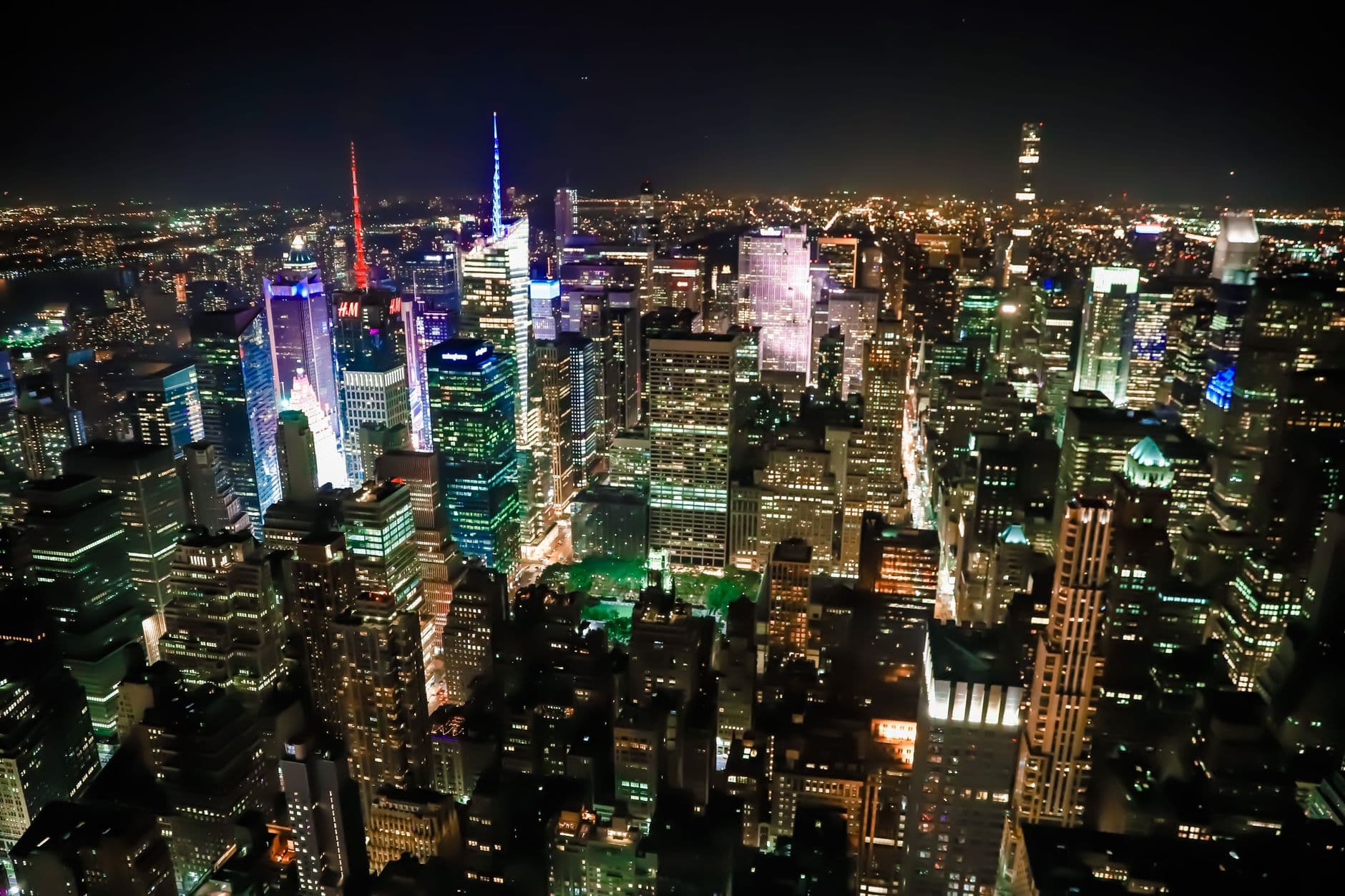 https://cdn.holicay.com/uploads/1782104710374-6381b683-7eff-4b42-b638-ce705c3897a0-new-york-city-3.jpg