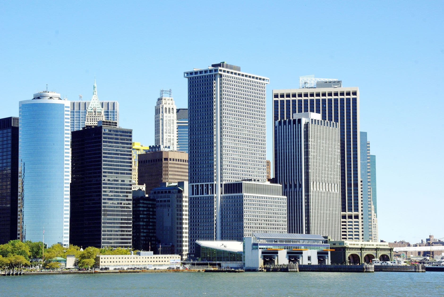 https://cdn.holicay.com/uploads/1782106532651-4c78d190-2921-4ba7-a9f6-1b227ac4baf5-new-york-city-2.jpg