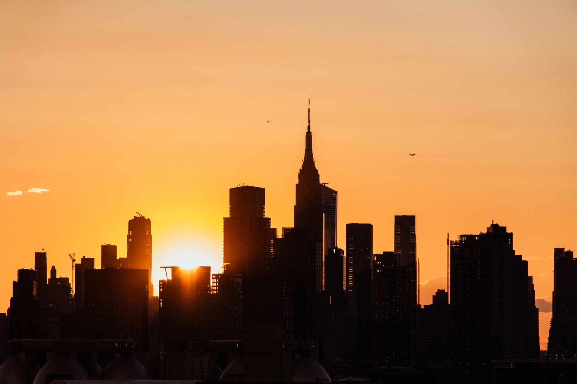 https://cdn.holicay.com/uploads/1782106644240-71dcffe2-6a6e-485f-b4c7-0b0edc384dcc-new-york-city-2.jpg