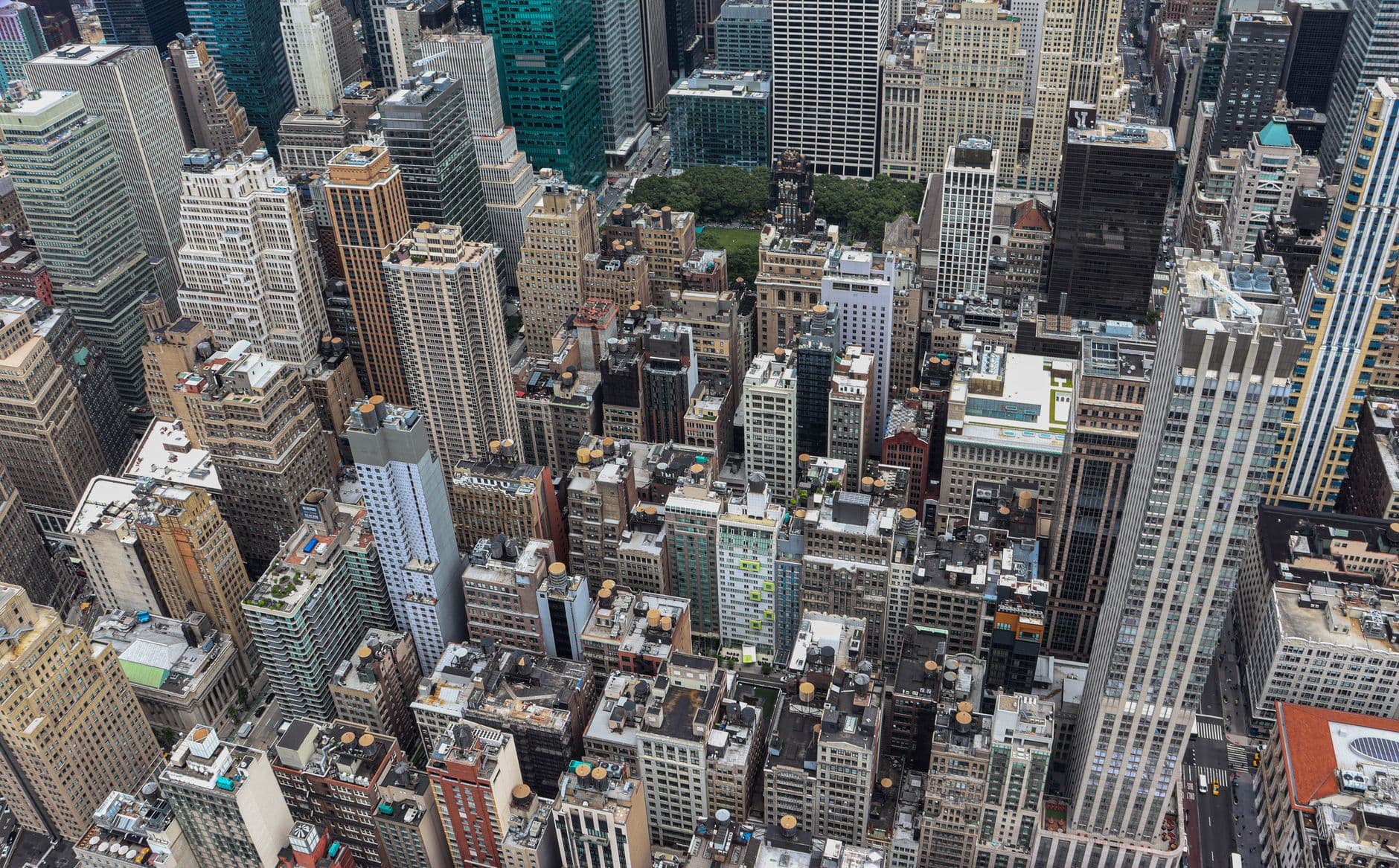 https://cdn.holicay.com/uploads/1782107001795-73f0c3ea-8bf9-439d-870e-0d7578aeecca-new-york-city-3.jpg