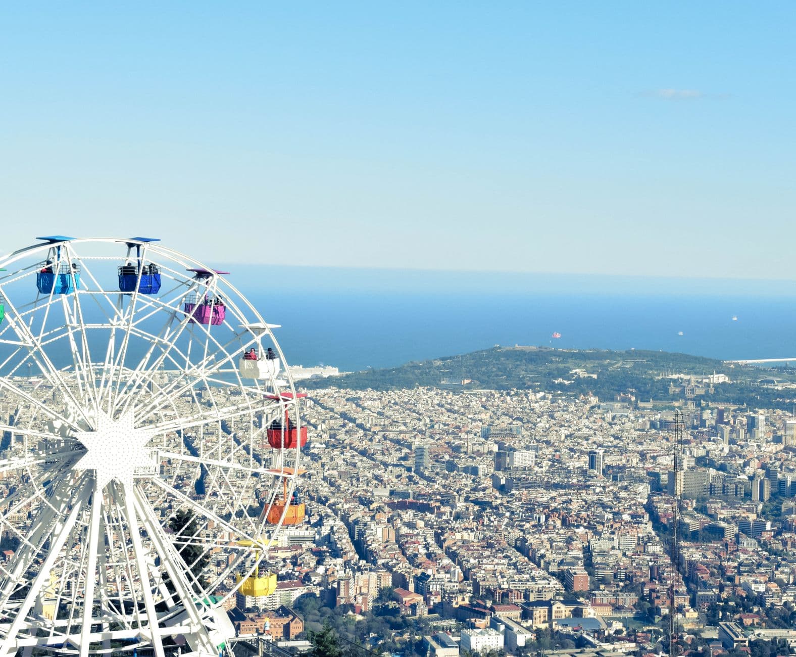 https://cdn.holicay.com/uploads/1782225712001-cea12470-730a-41bc-bccb-b88635891696-barcelona-2.jpg