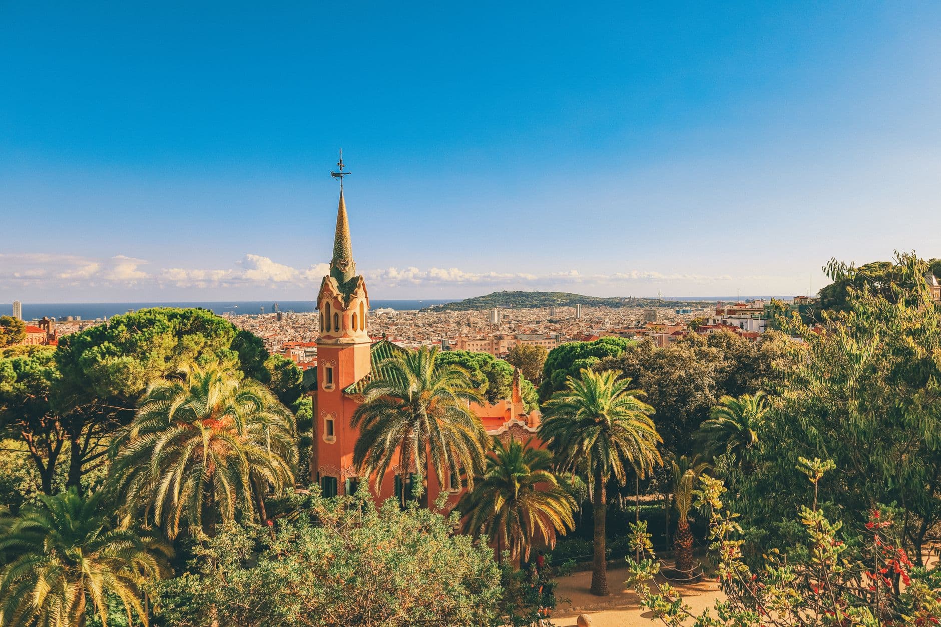 https://cdn.holicay.com/uploads/1782225981611-ed185798-0b56-48b7-8c1f-ca65d4553f78-barcelona-3.jpg