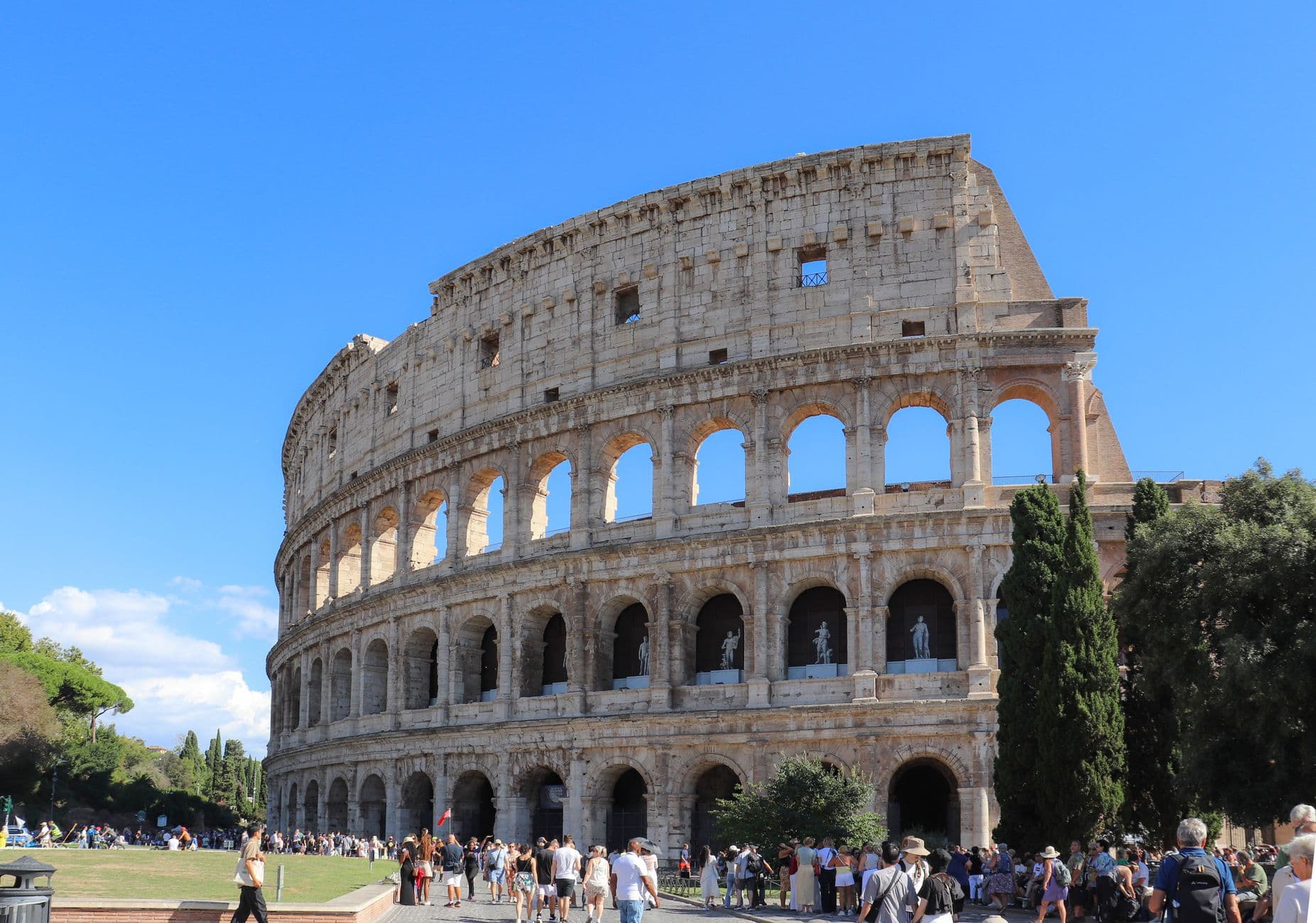 https://cdn.holicay.com/uploads/1782272728161-de906736-7f20-46bf-89a3-00d322ae6c35-rome-2.jpg