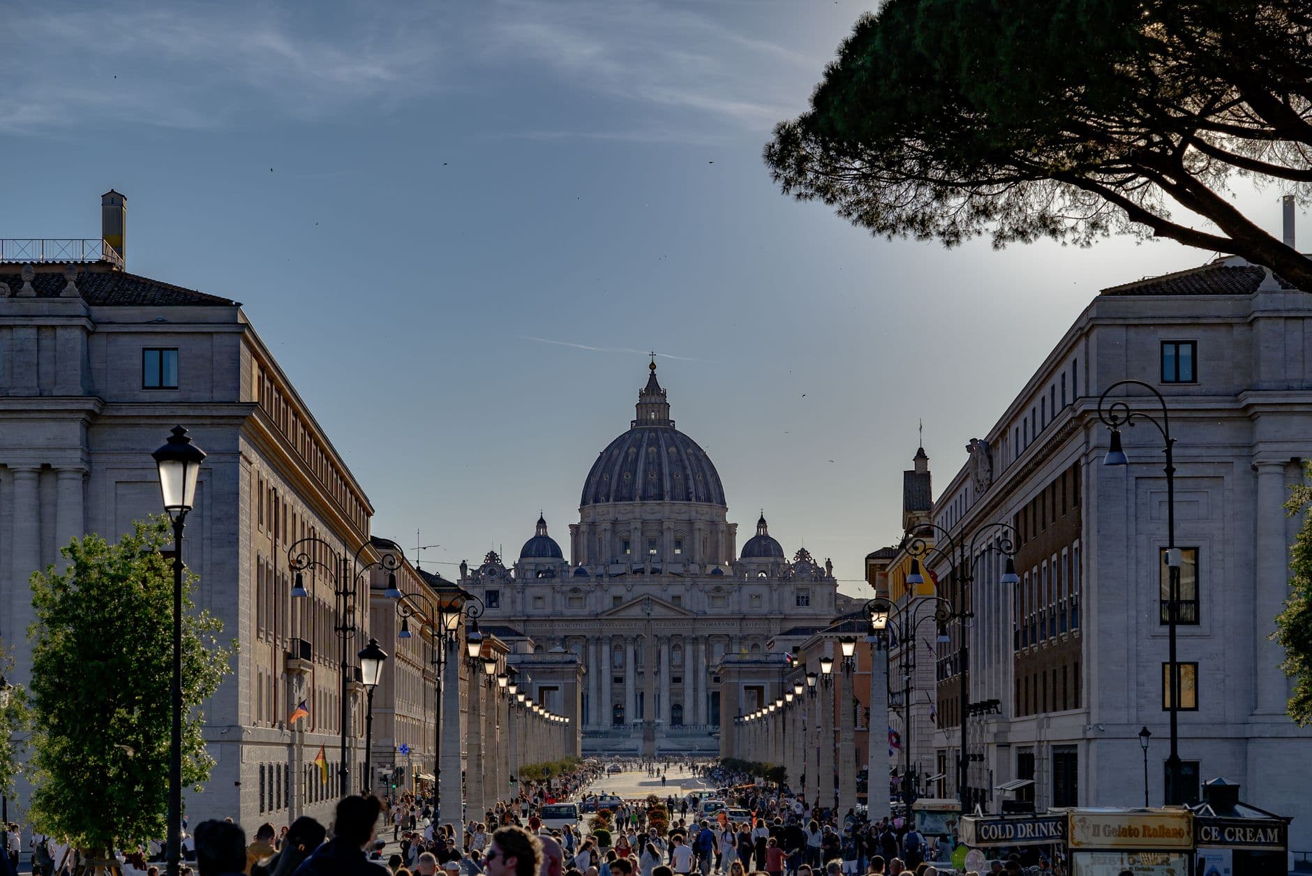 https://cdn.holicay.com/uploads/1782272957280-eb87c814-6f9f-419d-8055-f819e543272d-rome-2.jpg