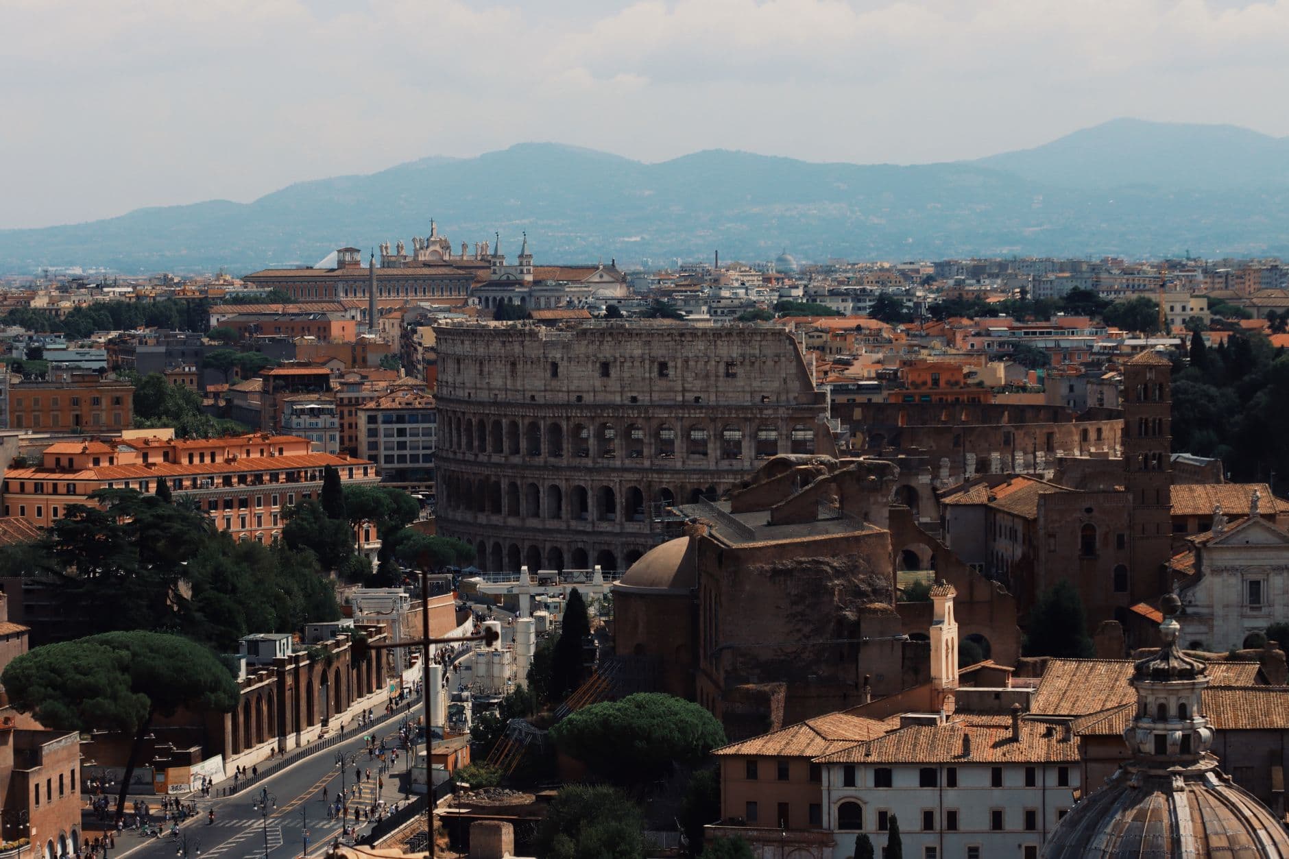 https://cdn.holicay.com/uploads/1782273628294-c698a4da-e959-469e-983c-1000dbf47796-rome-2.jpg