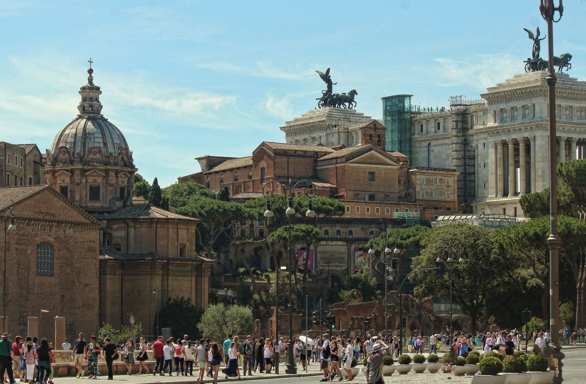 https://cdn.holicay.com/uploads/1782273628314-51382aa2-3812-4712-bc37-16ed023609cf-rome-3.jpg