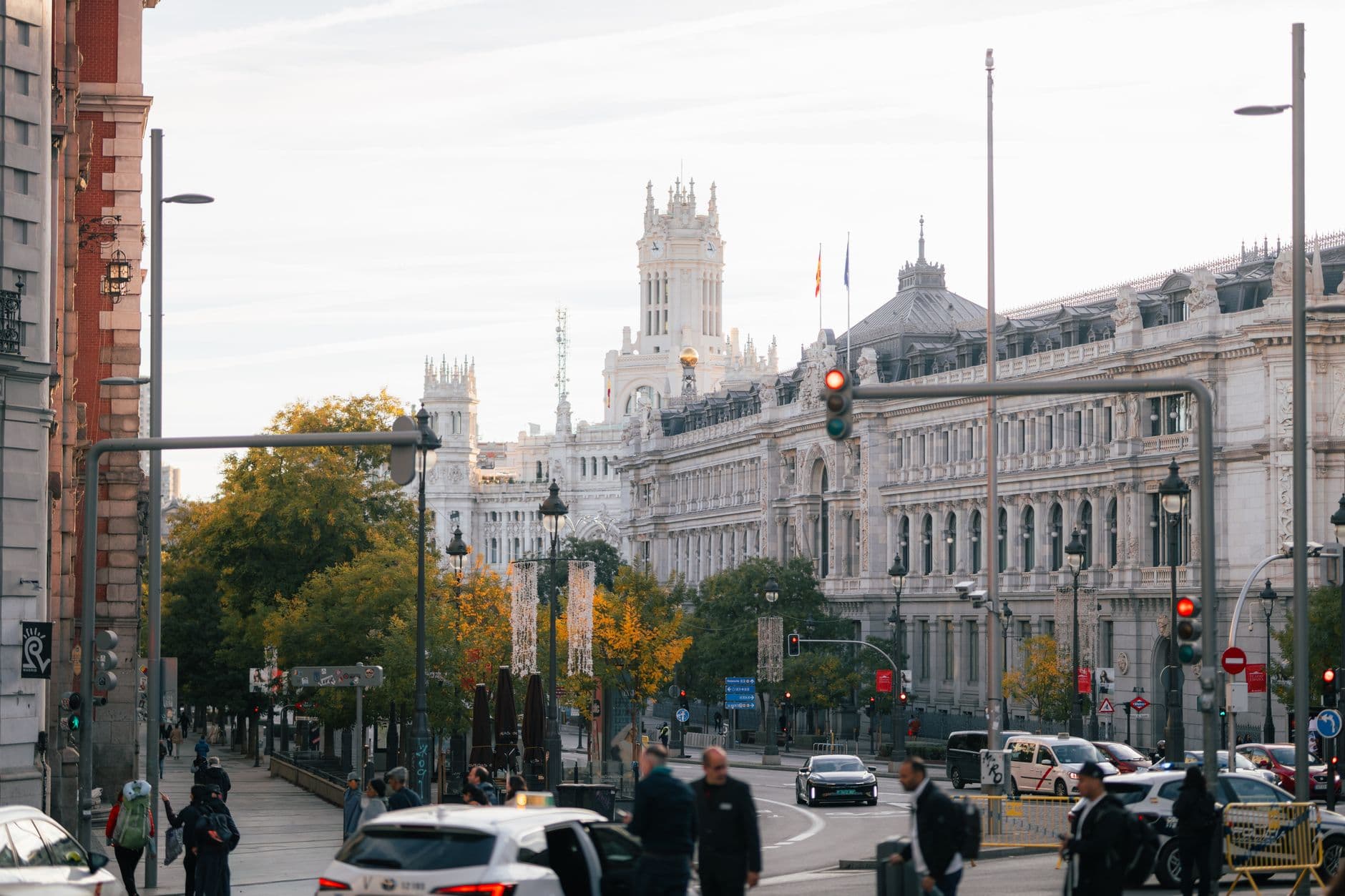 https://cdn.holicay.com/uploads/1782289611501-a7828ced-447f-473b-8def-acbf99e7edf6-madrid-3.jpg