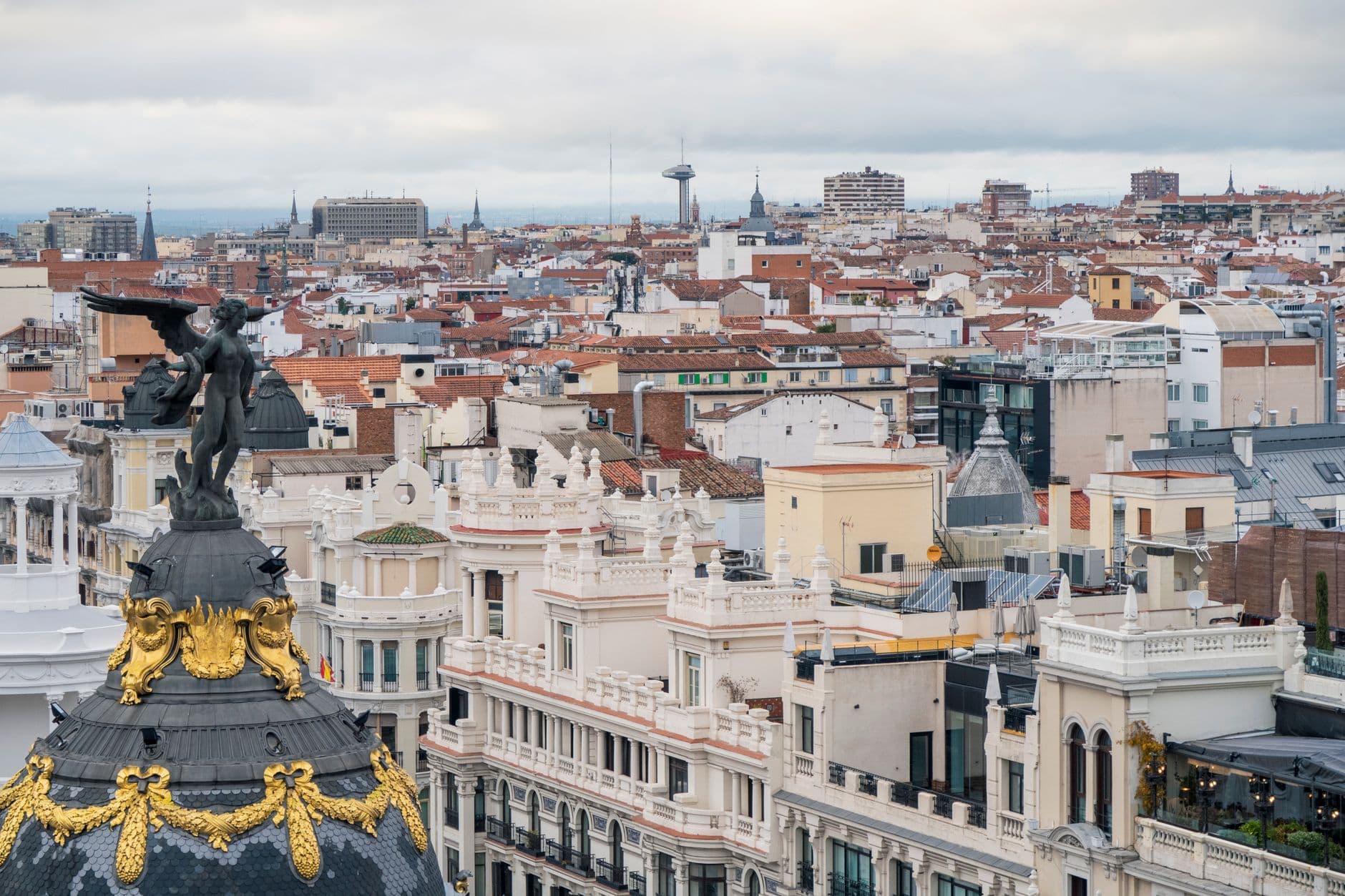 https://cdn.holicay.com/uploads/1782290388769-7be4f703-be18-45e1-ad6f-5d604d59c34e-madrid-3.jpg