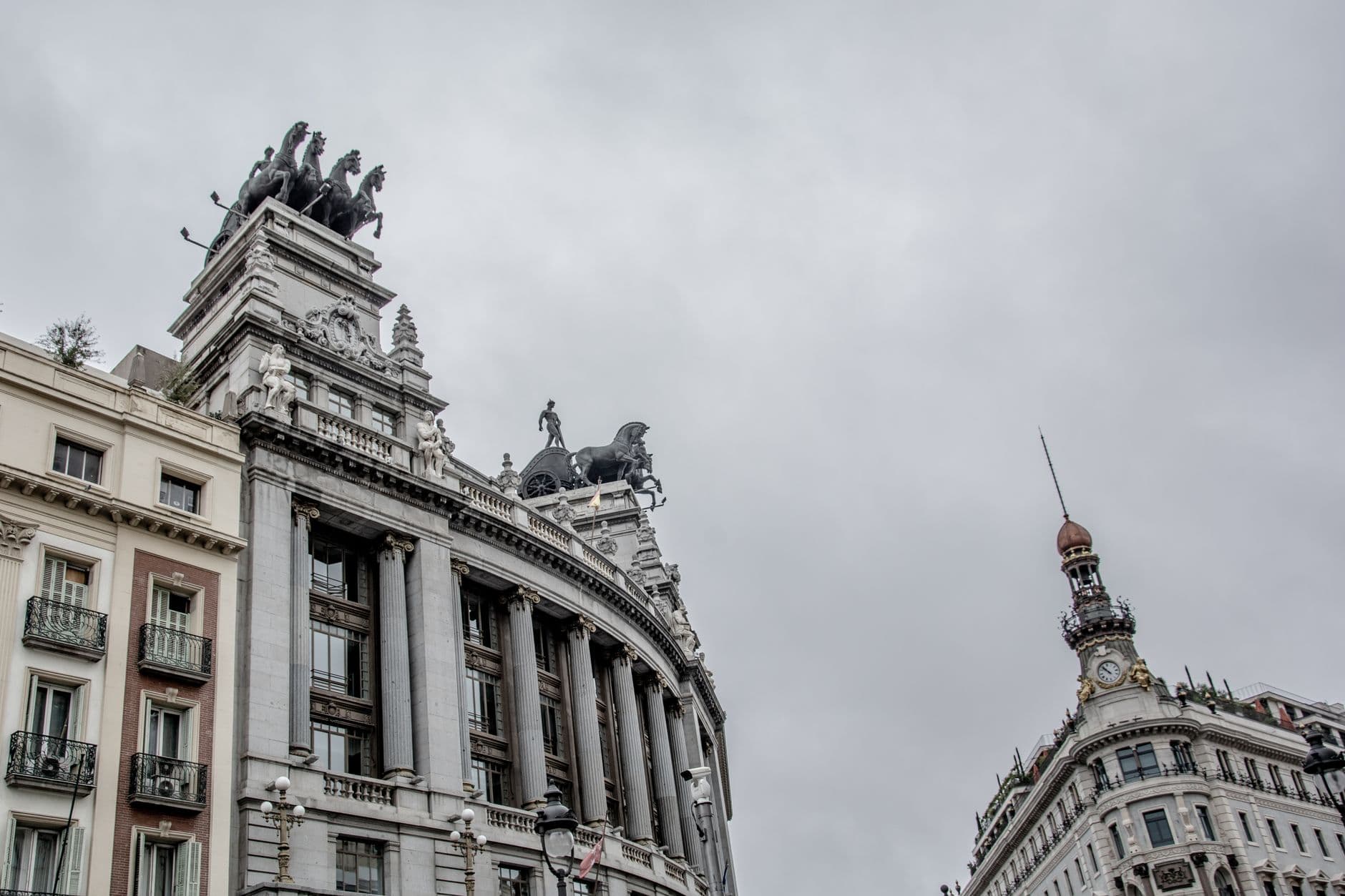 https://cdn.holicay.com/uploads/1782290569800-08861f9b-0083-4480-ab1d-d707e3e7a08c-madrid-3.jpg