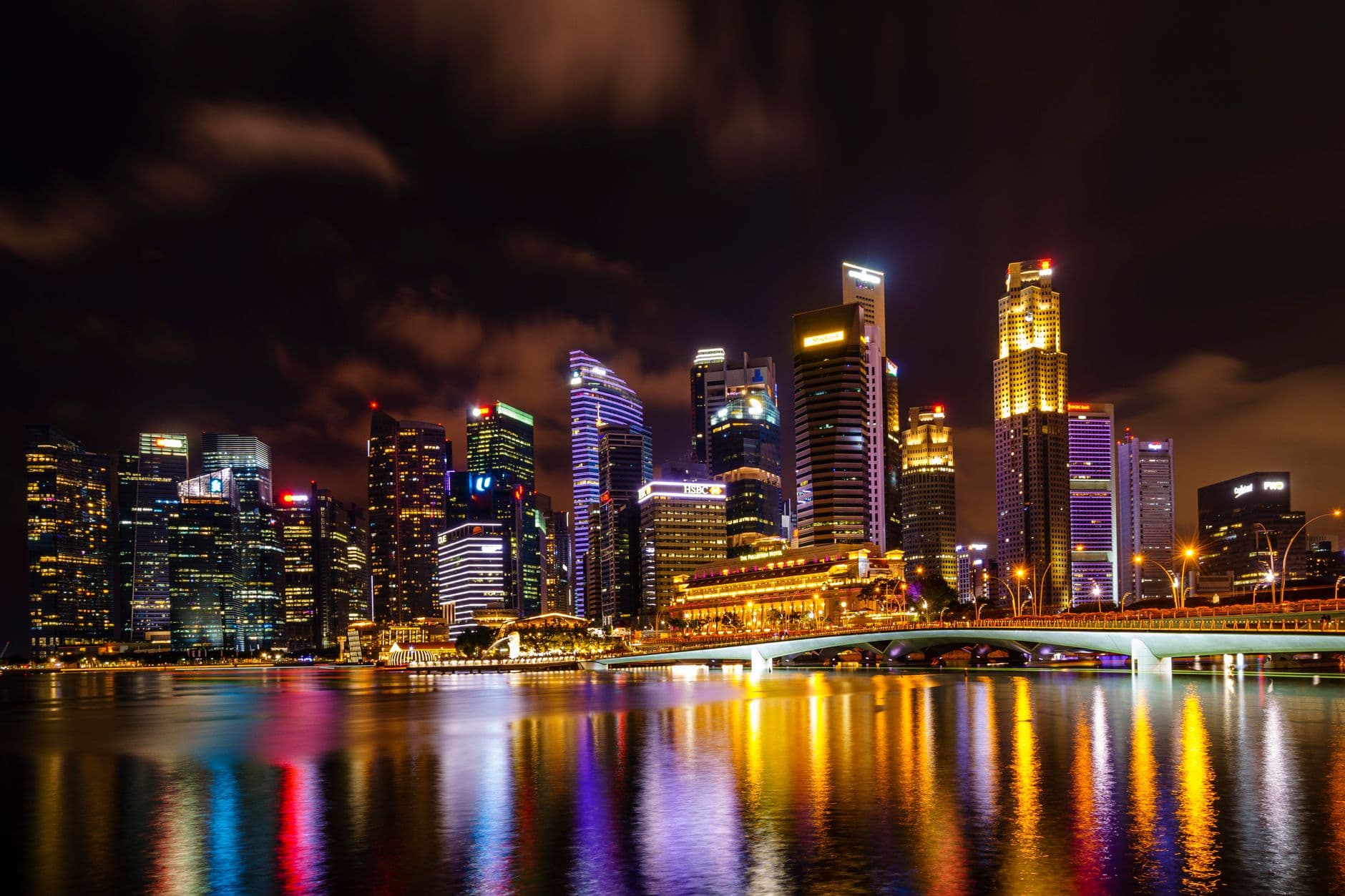 https://cdn.holicay.com/uploads/1782368054647-e41a8246-5c62-4139-bc24-b3b48a4a5374-singapore-1.jpg