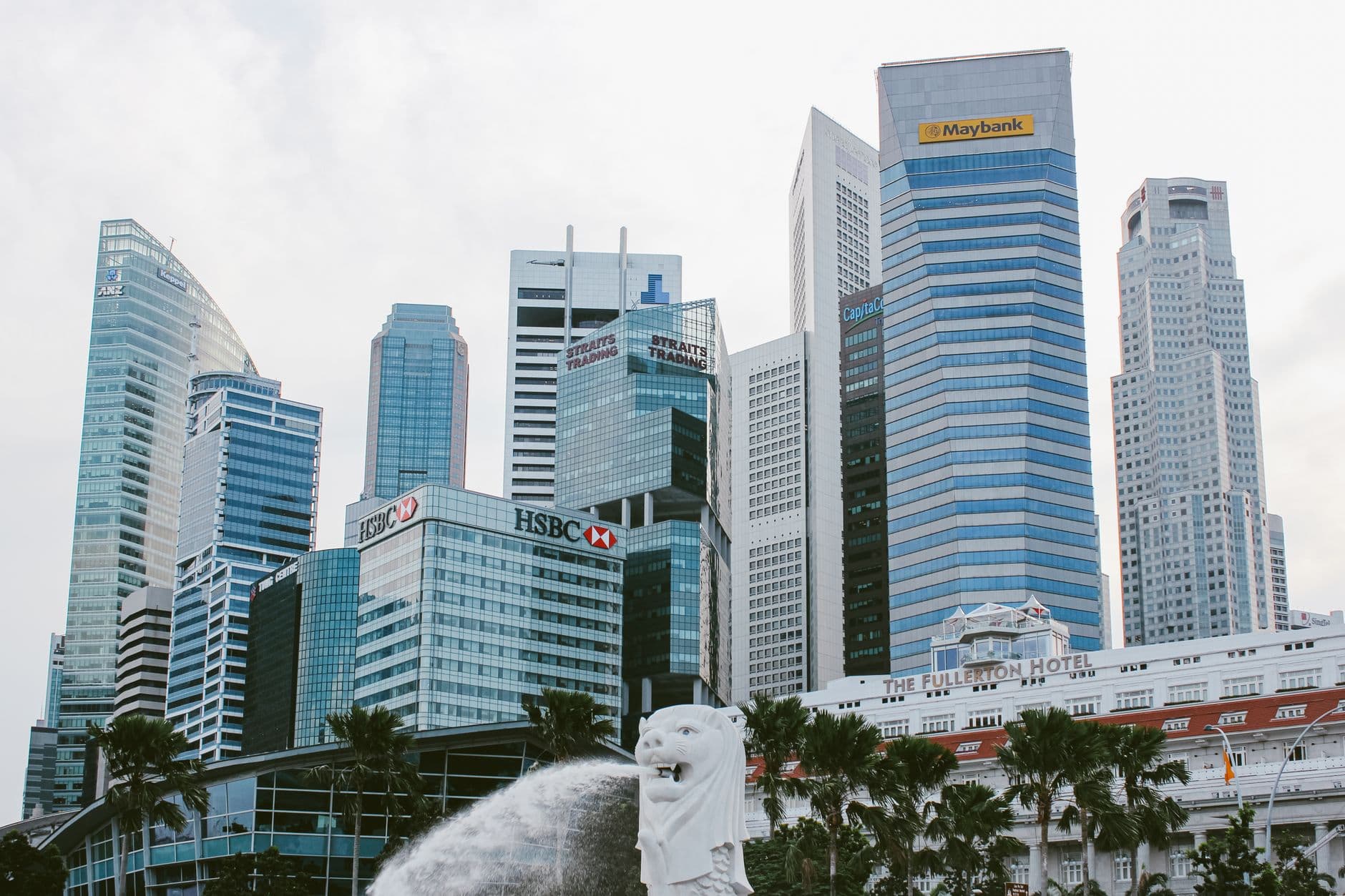 https://cdn.holicay.com/uploads/1782369079532-25f043ce-6634-4365-858e-8d2152deec93-singapore-2.jpg