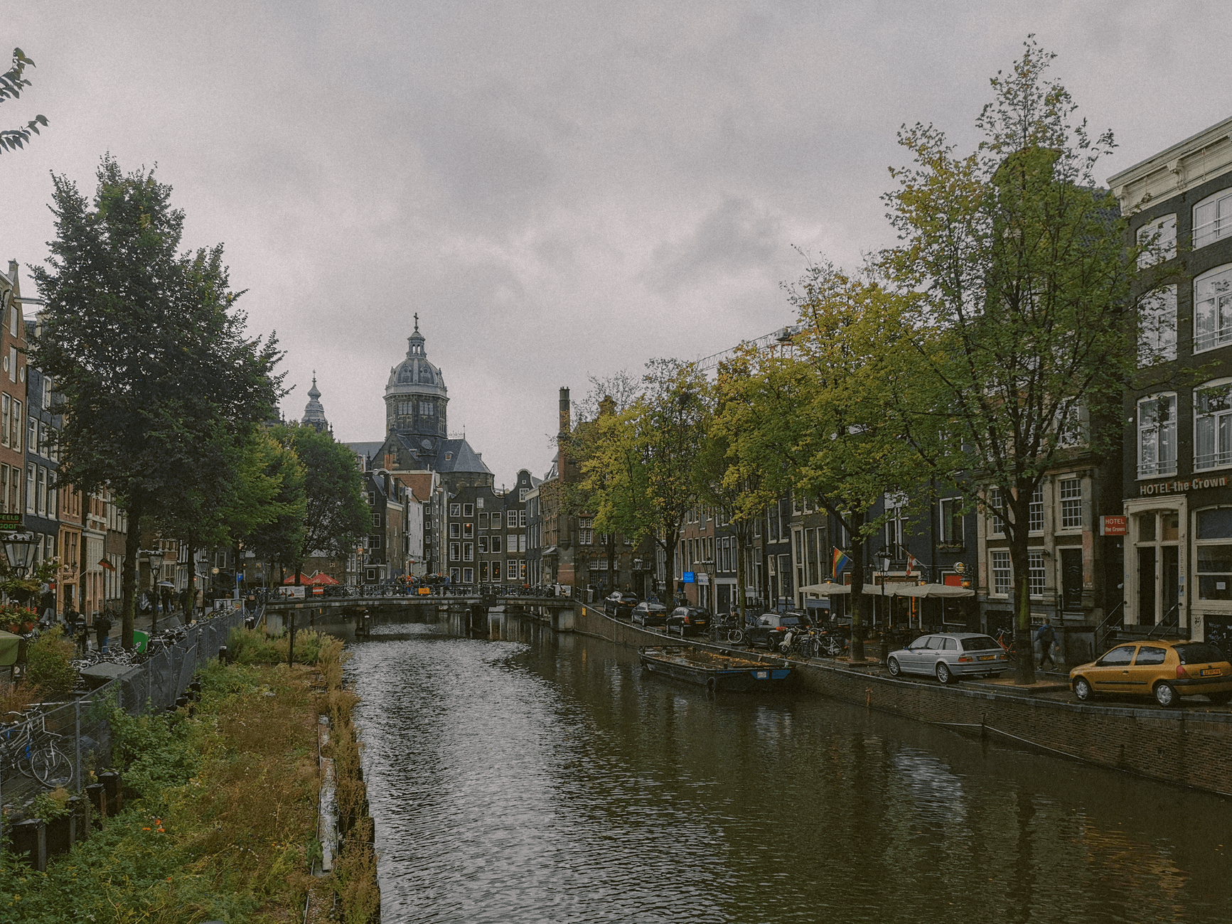https://cdn.holicay.com/uploads/1782809740426-4e4678fb-8e30-4657-a909-d41265a1face-amsterdam-2.jpg