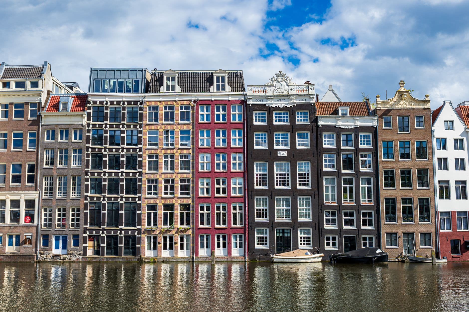 https://cdn.holicay.com/uploads/1782810237141-f8e1ea93-0cea-43dd-ae7e-35e57aa62d6e-amsterdam-3.jpg
