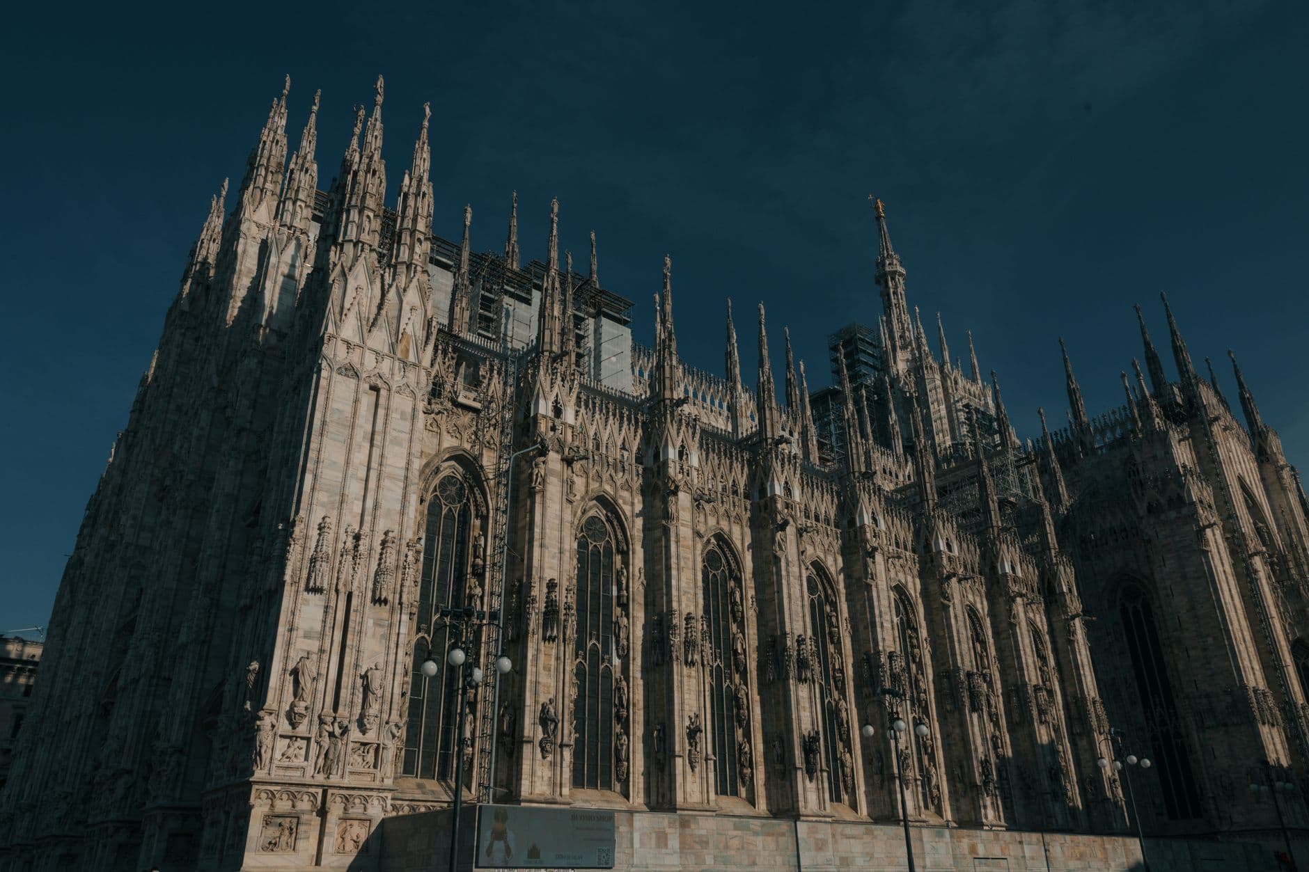 Top 20 Things to Do in Milan for Honeymoon ba55wt