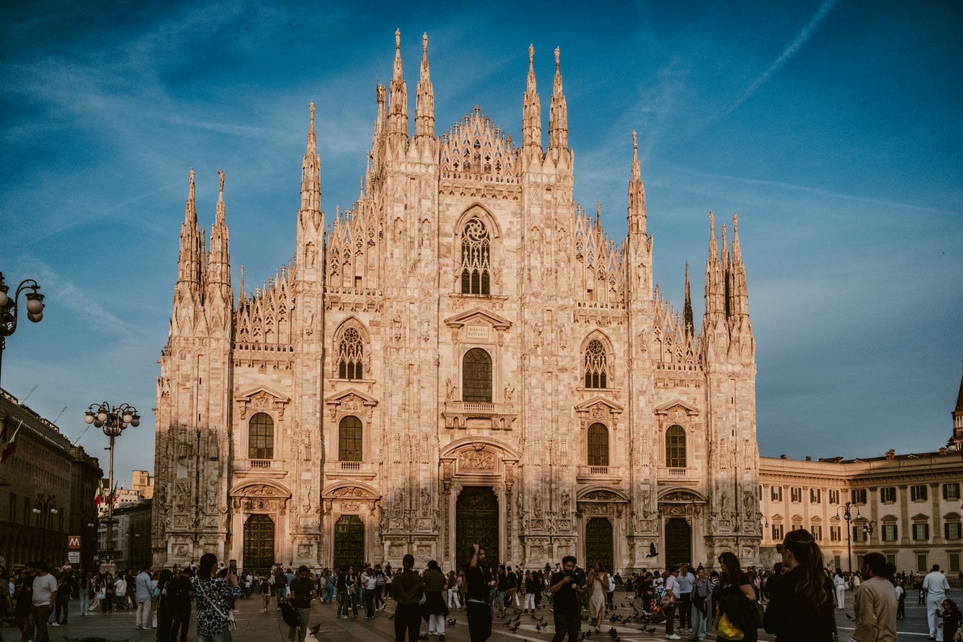 Top 20 Hidden Gems in Milan for Solo Travelers rn714l